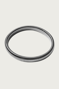 Zilverkleurige stretch armband van Fencyjewels – minimalistische roestvrijstalen bangle met elastisch design, glanzende afwerking en tijdloze stijl voor dames.