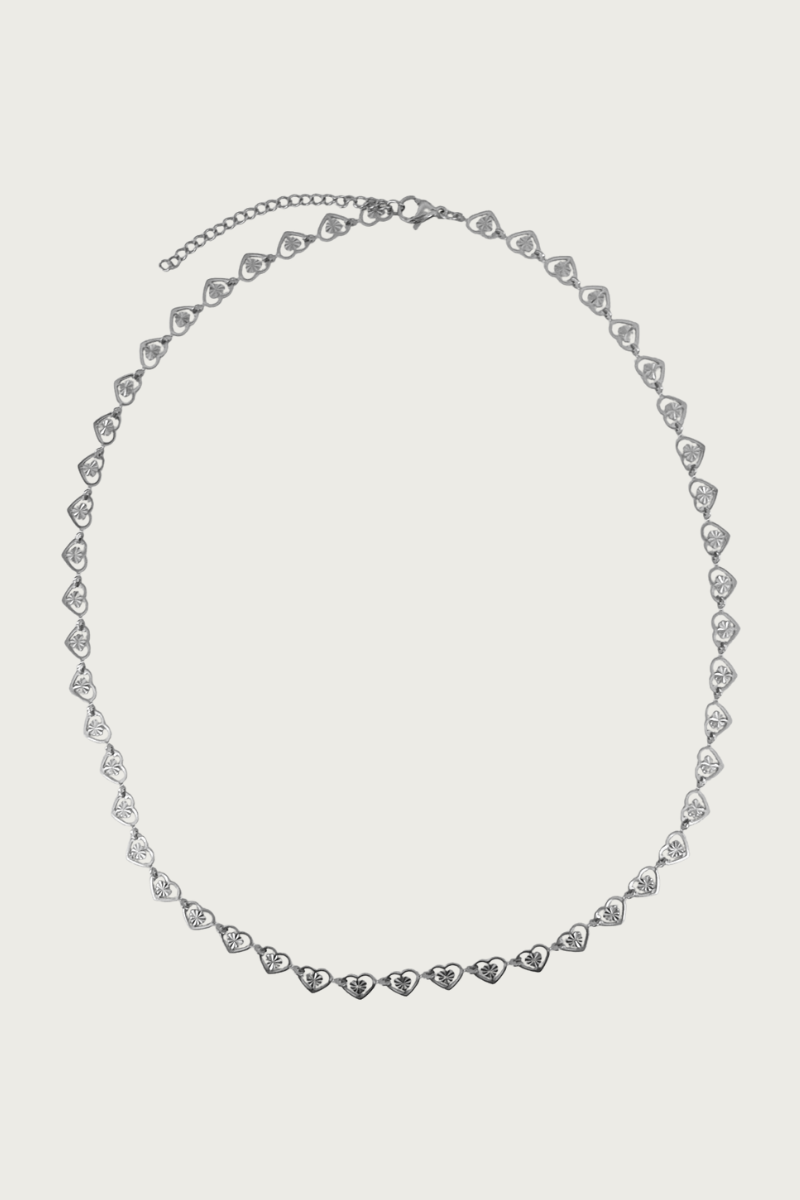 Zilverkleurige hartjesketting van Fencyjewels – verfijnde roestvrijstalen ketting met kleine hart schakels, glanzende afwerking en romantische uitstraling.