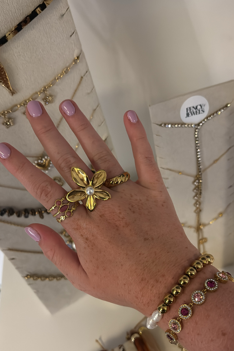 Pearl bloom ring Fencyjewels