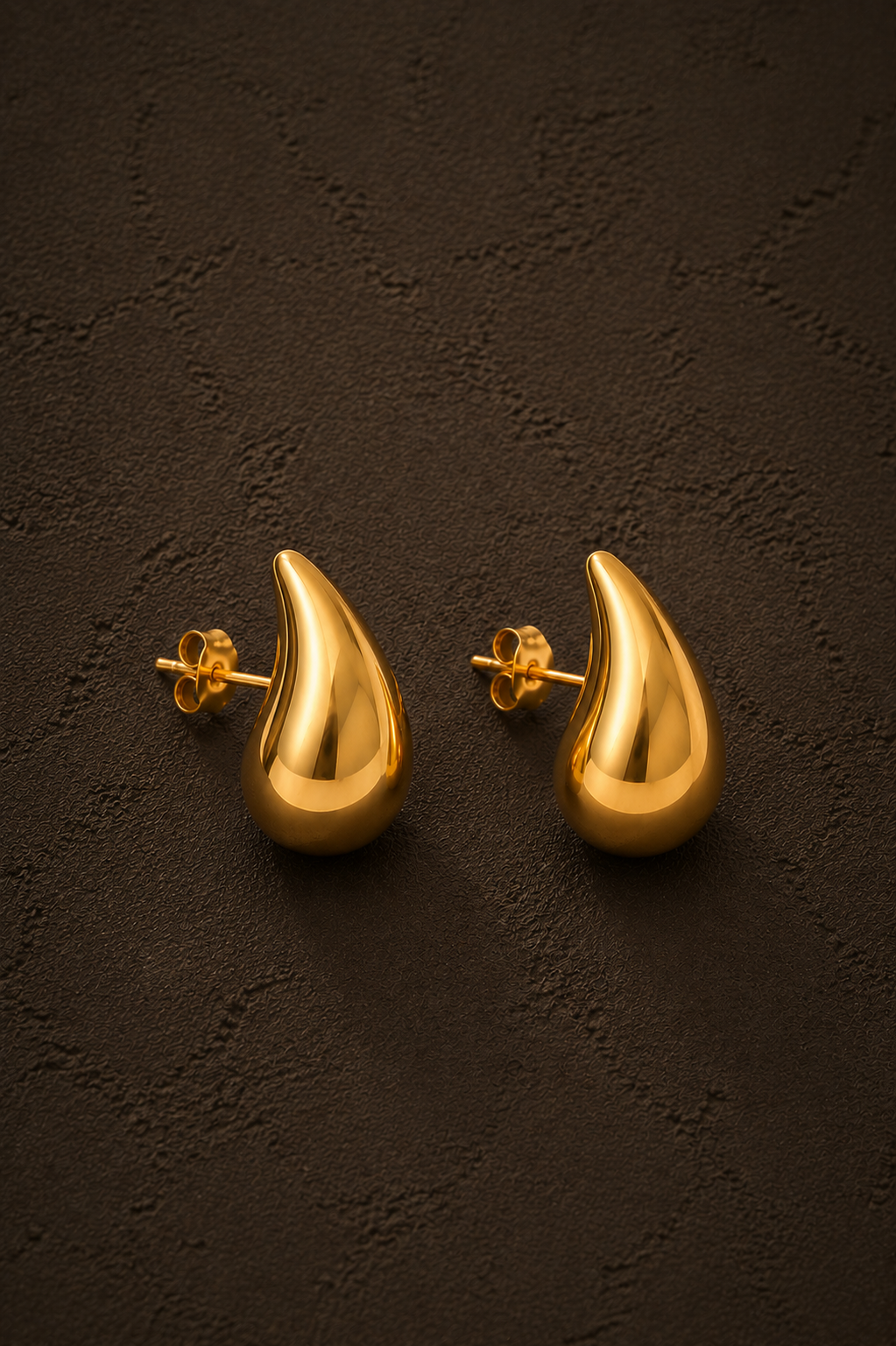 Gouden Druppel oorbellen van Fencyjewels met een rond en elegant druppelvormig design.