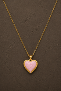 Gouden Livia heart ketting van Fencyjewels met een lichtroze hartvormige hanger.
