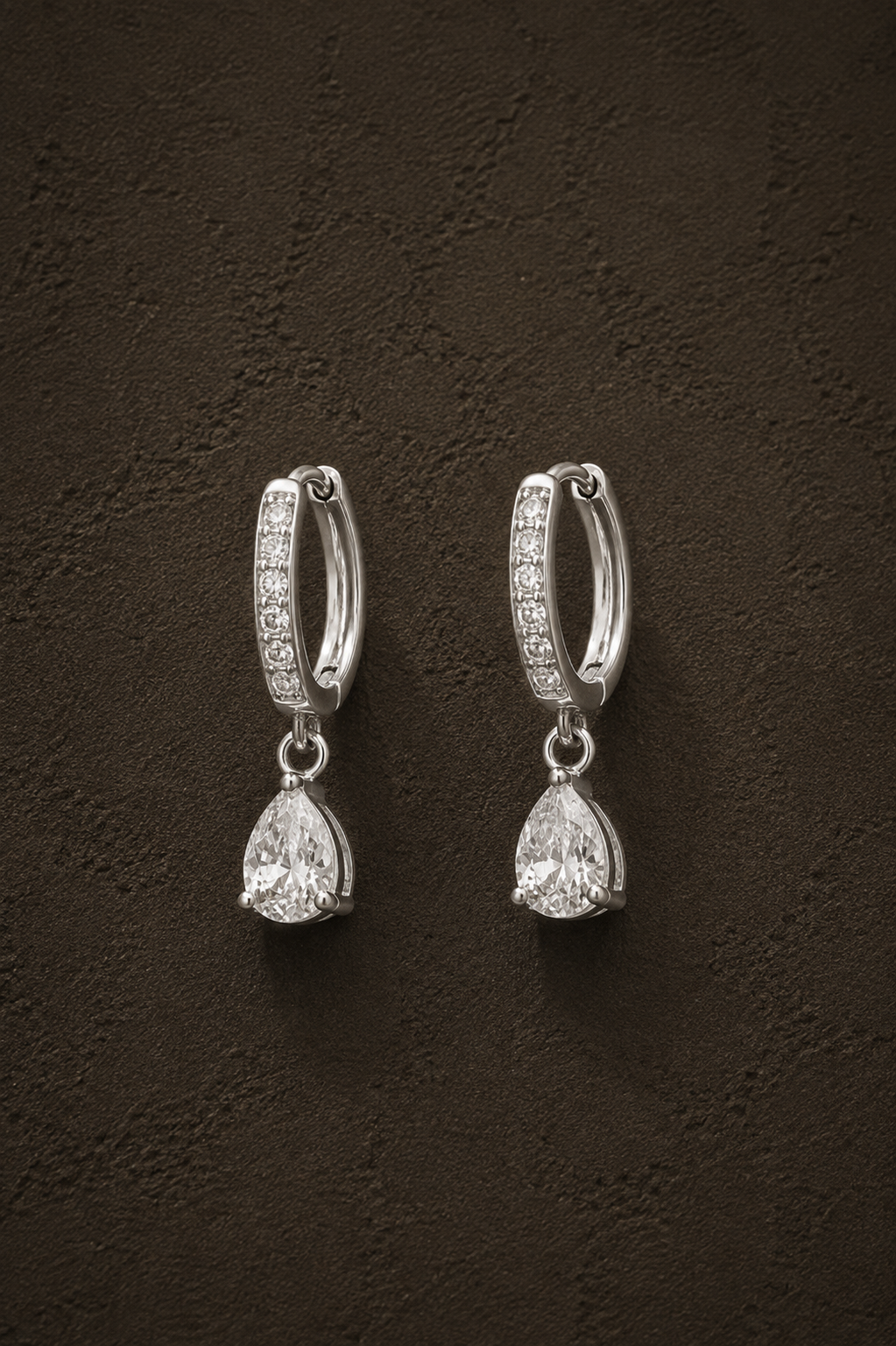 Zilveren Paris oorbellen van Fencyjewels met een subtiel hangertje en elegante minimalistische uitstraling.