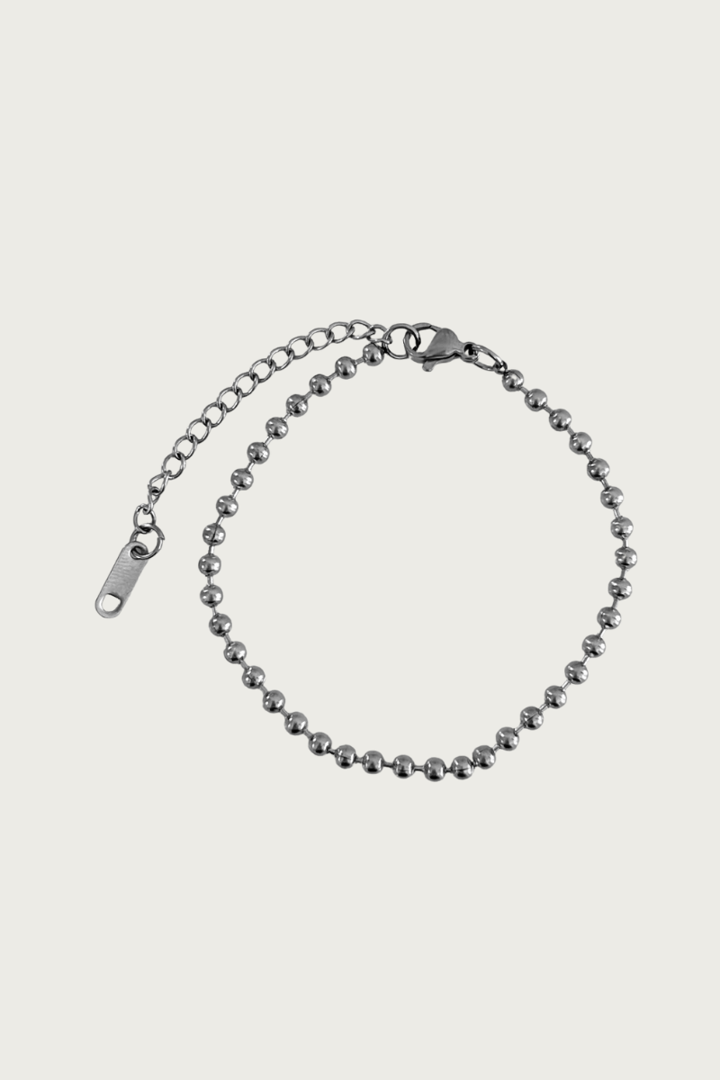 Fijne zilveren kralenarmband van Fencyjewels – minimalistische armband met kleine ronde balletjes, elegant en van roestvrij staal.