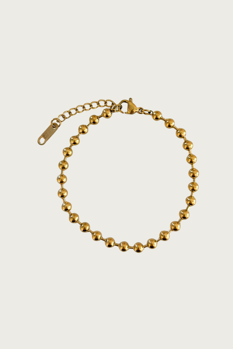 Gouden balletjes armband van Fencyjewels – minimalistische armband met glanzende ronde kralen, gemaakt van roestvrij staal.