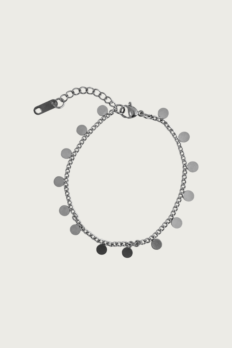 Minimalistische zilveren armband met ronde bedeltjes van Fencyjewels – elegante, verfijnde armband van roestvrij staal met subtiele glans.