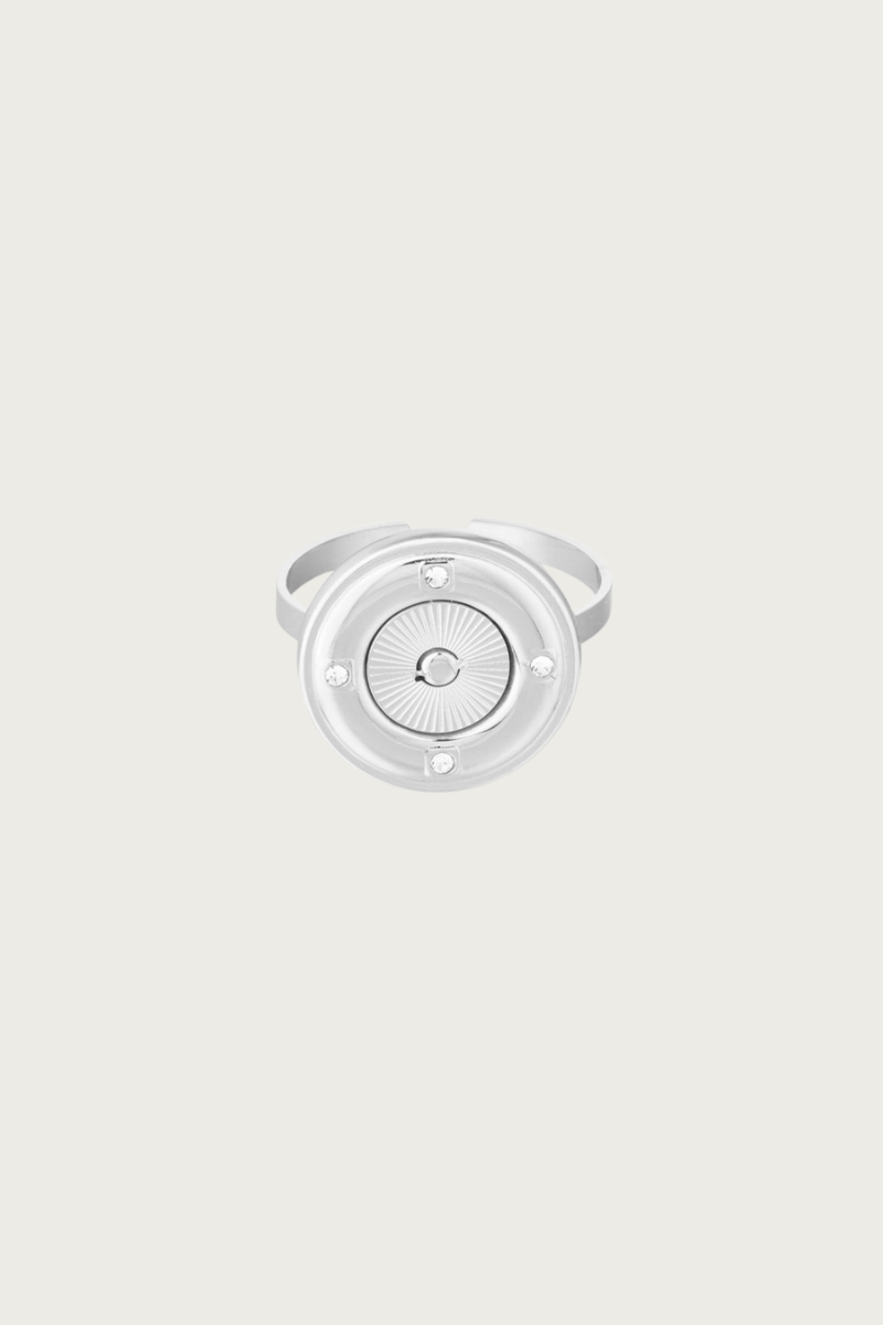 Zilveren halo ring van stainless steel van Fencyjewels, een elegante en waterproof ring met een schitterend centraal detail.