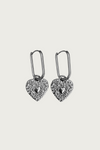 Zilverkleurige hart oorbellen van Fencyjewels – oorbellen met gehamerde hartvormige bedels aan ovale hoops, elegante en trendy look.