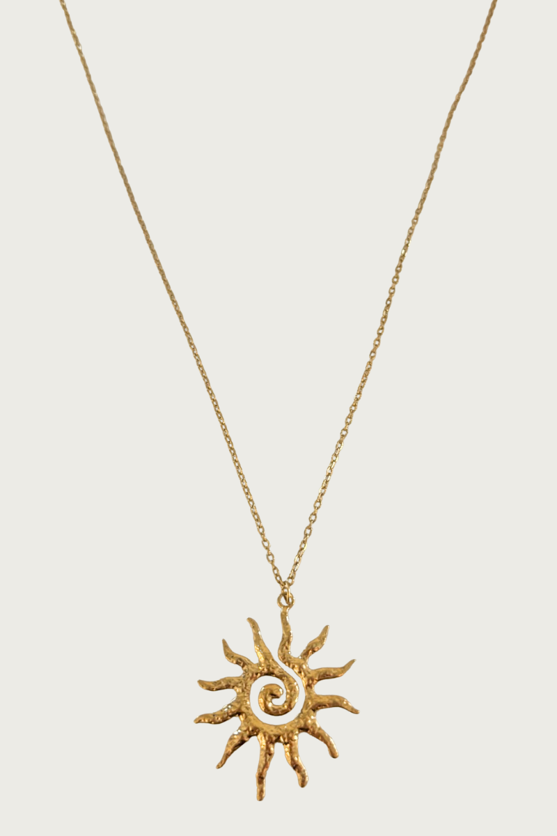 Gouden zon ketting van Fencyjewels – trendy necklace met zonhanger, roestvrij staal, zomerse sieraden met boho touch.