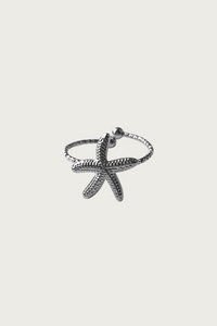 Zilverkleurige zeester ring van Fencyjewels – verstelbare roestvrijstalen ring met gedetailleerde zeester, zomers en elegant design voor dames.