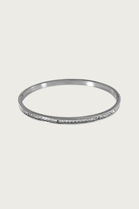 Zilveren sparkling bangle van stainless steel van Fencyjewels, een luxe zilveren armband die altijd blijft glanzen.