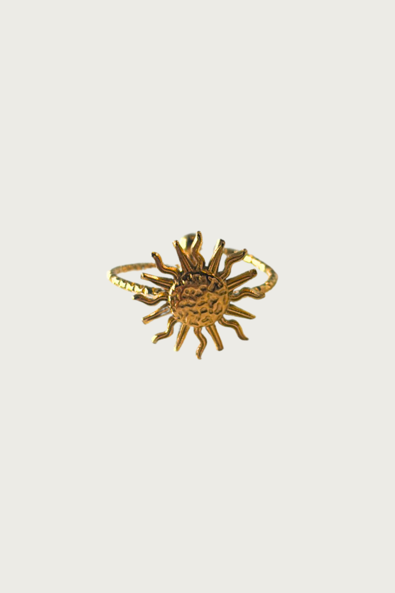 Gouden zonring van Fencyjewels – verstelbare ring met zonontwerp, boho chic stijl, glanzend roestvrij staal, zomerse sieraden.