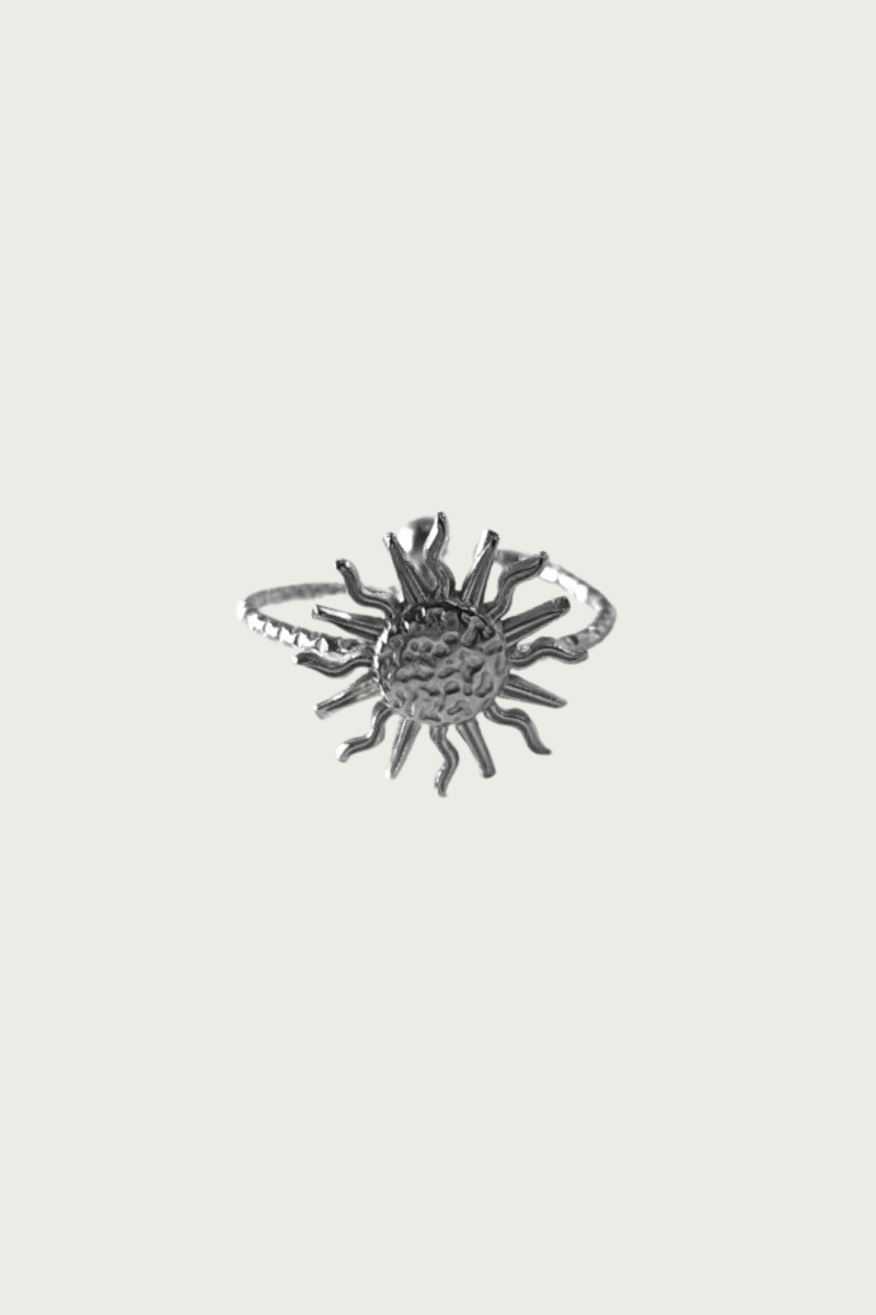 Zilveren zonring van Fencyjewels – verstelbare ring met zonontwerp, boho chic stijl, glanzend roestvrij staal, zomerse sieraden.