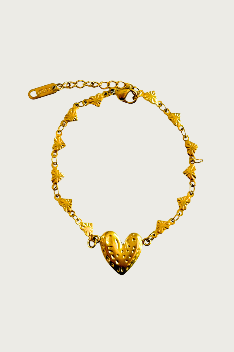 Gouden hart armband van Fencyjewels – elegante armband met 3D hartbedel en gedetailleerde schakels, roestvrij staal, romantische look.
