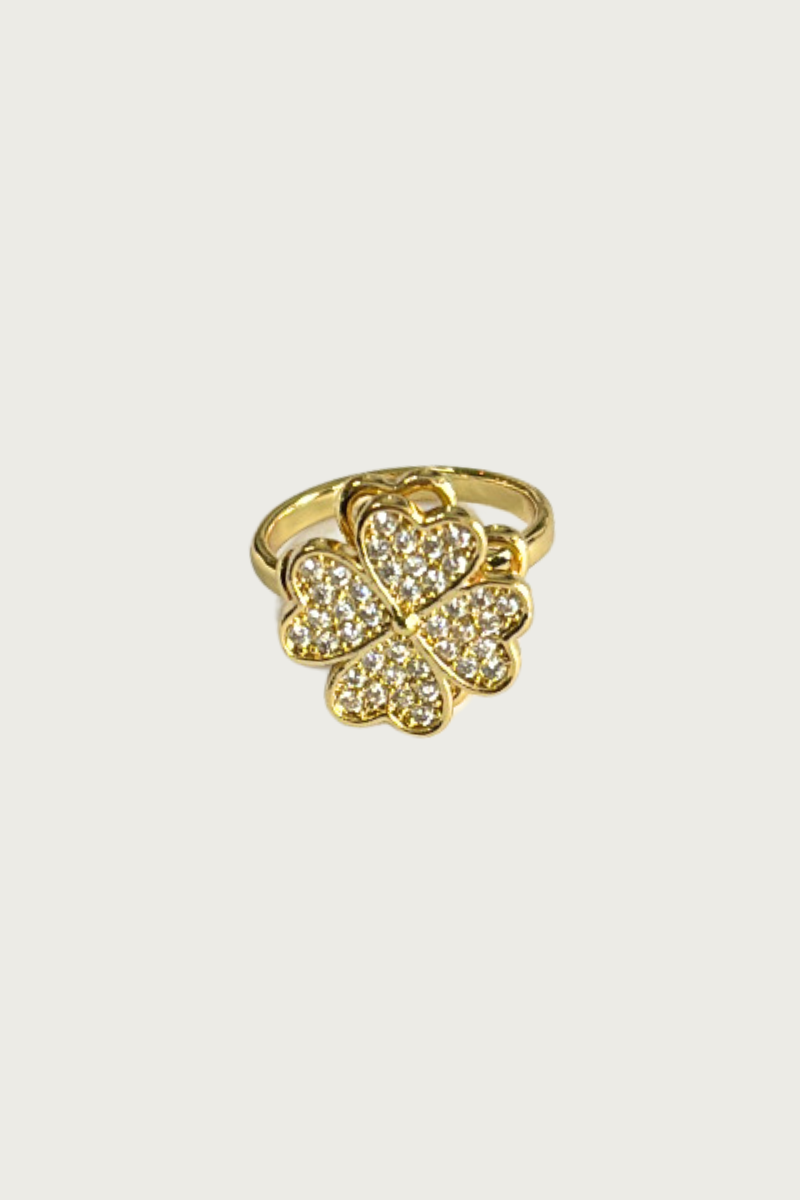 Lucky ring draaibaar van Fencyjewels met klavertje design. Gouden ring van stainless steel, verstelbaar, waterproof en een speels detail voor elke outfit.