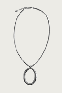 Round circle ketting van Fencyjewels met ronde hanger in zilverkleur. Stijlvolle en minimalistische ketting van stainless steel, geschikt voor dagelijks gebruik.