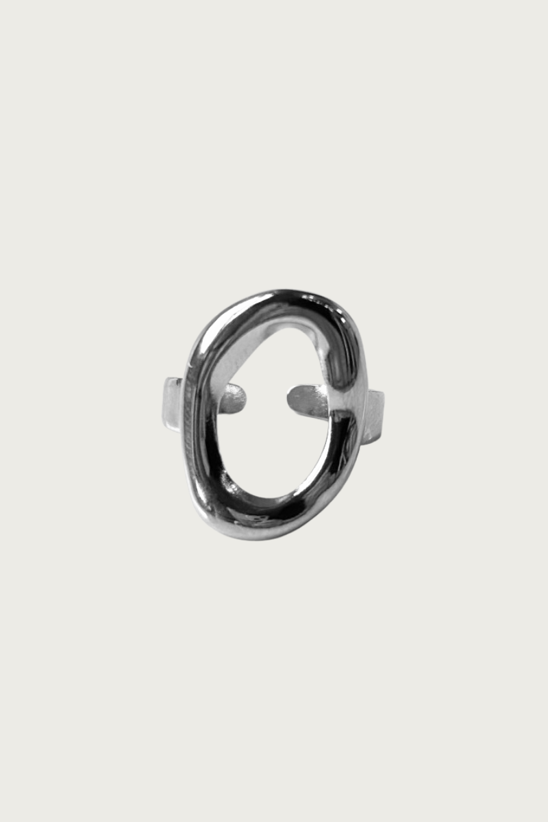 Fencyjewels zilveren ovale ring. Minimalistische open ring met glanzende zilverkleurige afwerking – moderne verstelbare damesring van Fencyjewels.